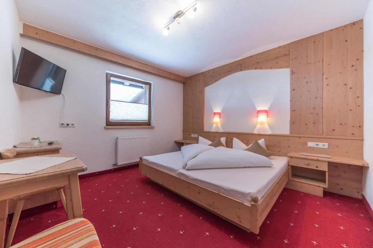 Ferienwohnungen Rustica Längenfeld Extérieur photo